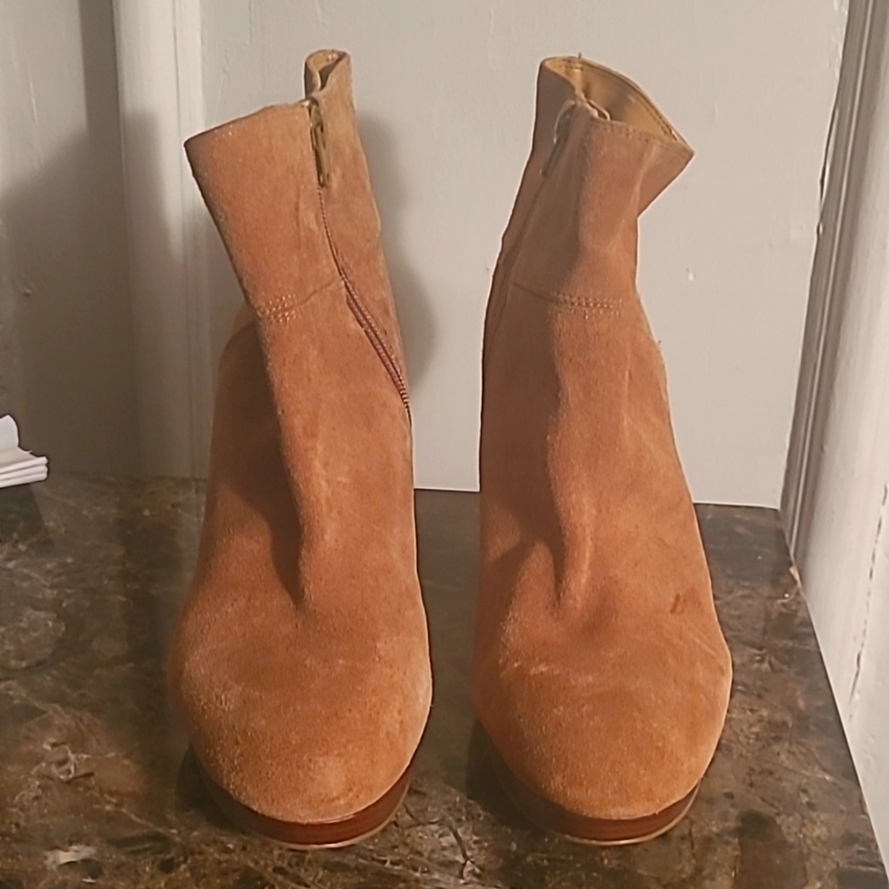 Womens nine west chestnut bootie, U.S.size 10